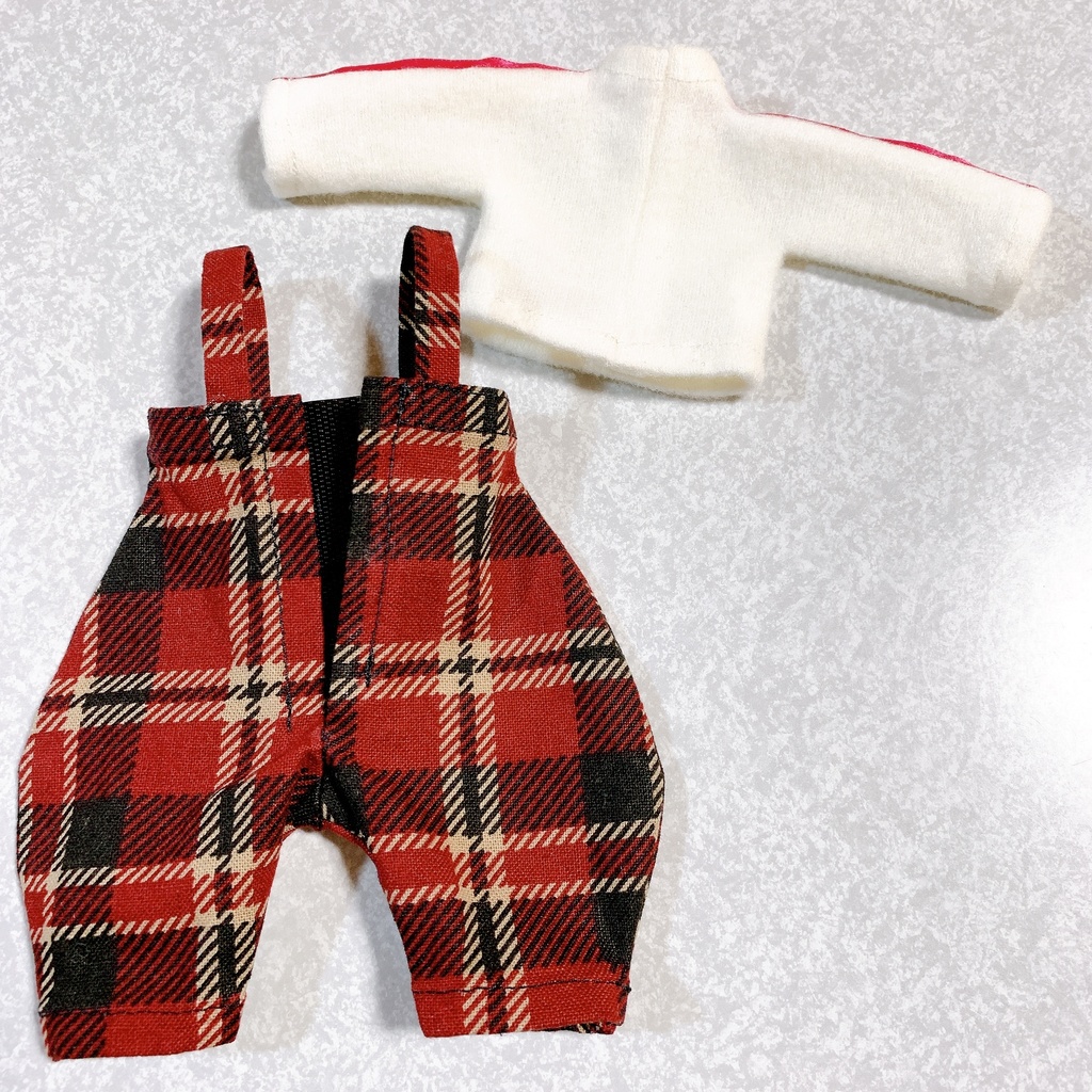 【最終頒布】ハイネックセーターとサロペットのセット