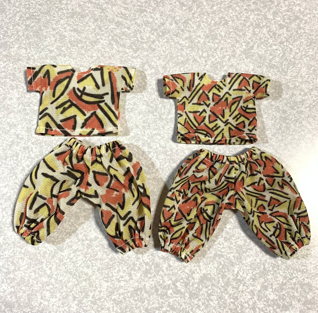 よーわからん柄のセットアップ大