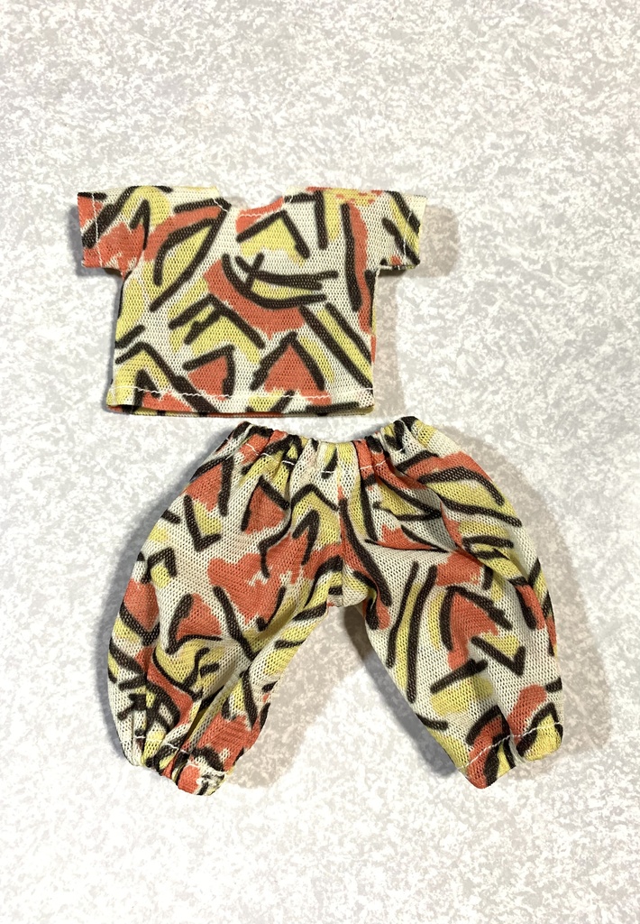 よーわからん柄のセットアップ大