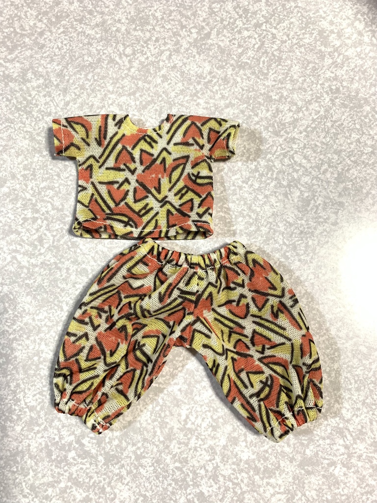 よーわからん柄のセットアップ大