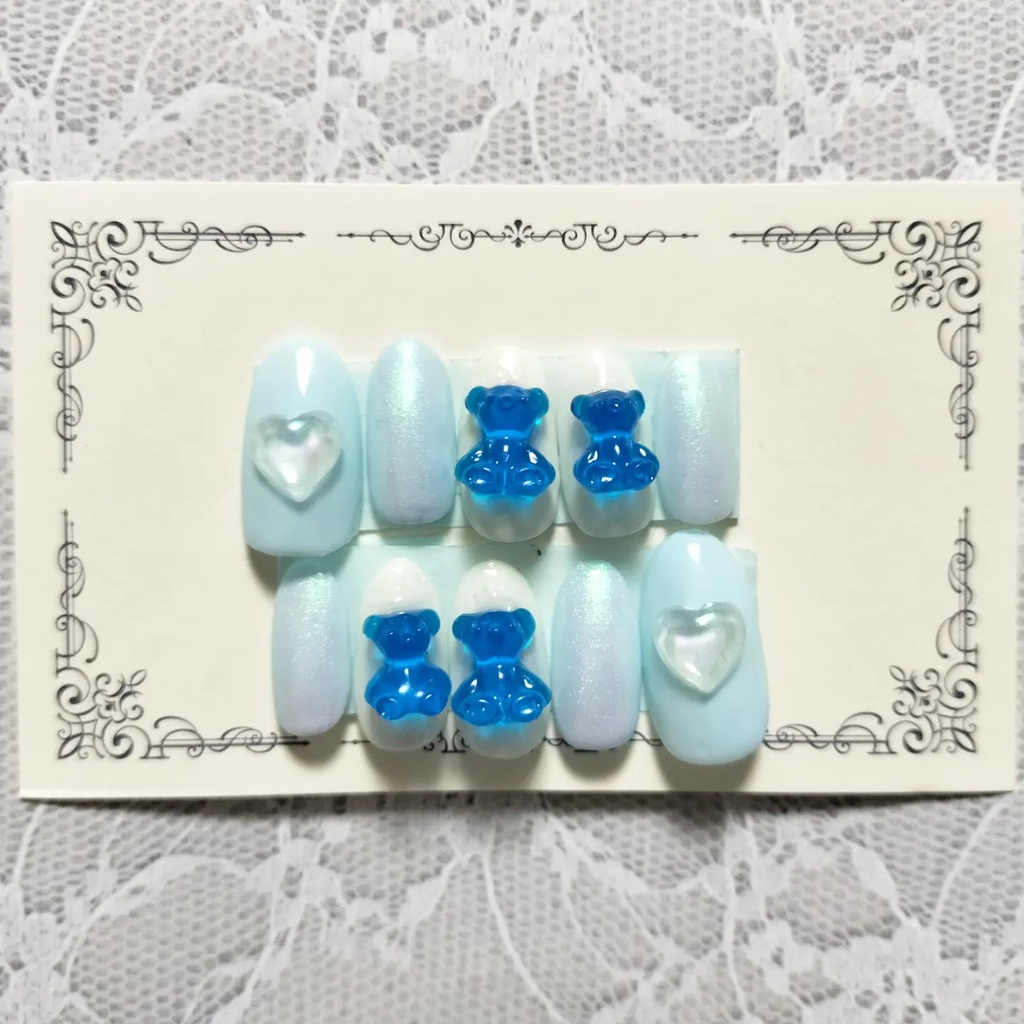 くまネイル水色