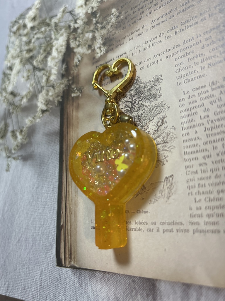 ダメプリ ヴィーノうちわ型シェイカーキーホルダー