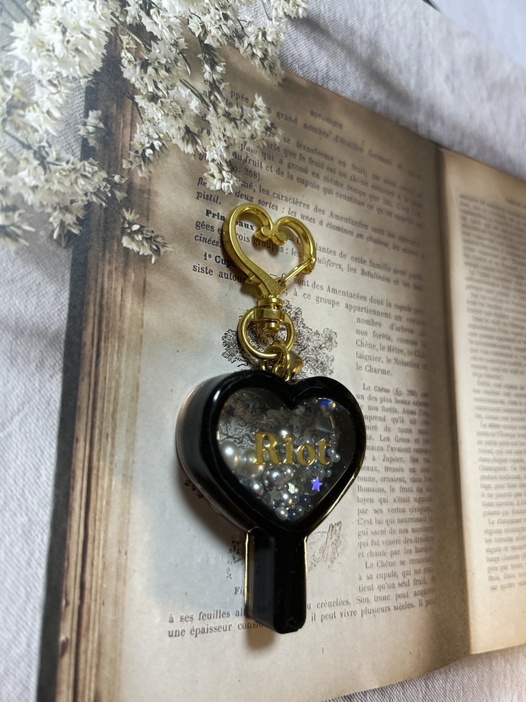 ダメプリ リオットさんハートうちわ型シェイカーキーホルダー