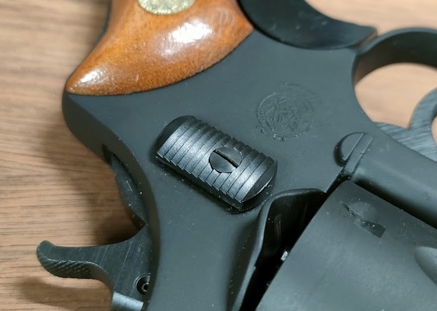 タナカ Jフレーム用 極初期型フラットラッチ (レジンキャスト製)