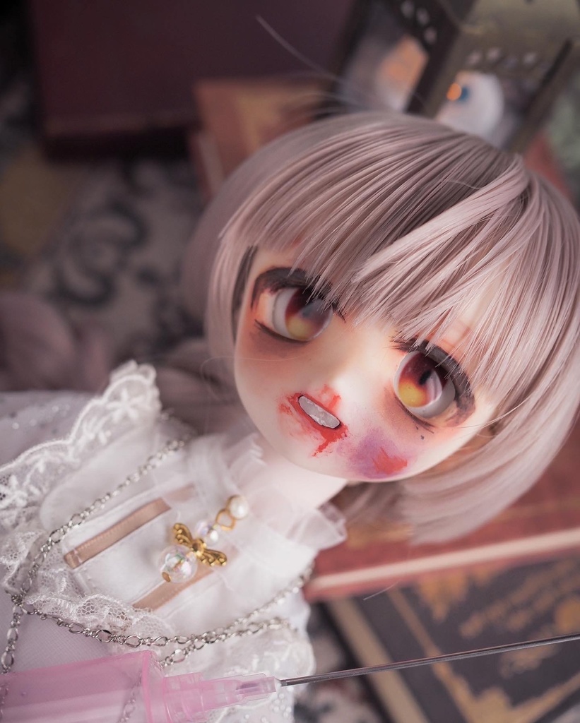 【DDH-01 SW】カスタムヘッド+碁石アイ【ソフビ盛・ピアス・難有】