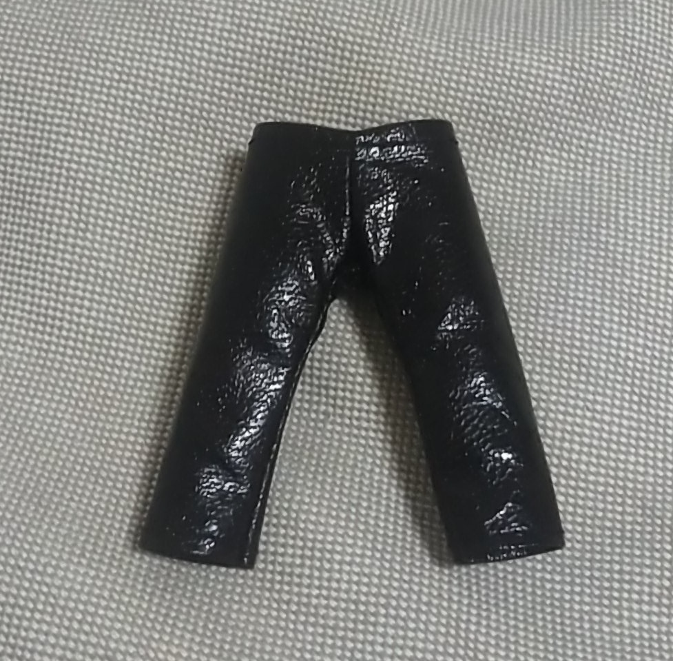 【オビツ11】オビツ11用合皮パンツ☆合皮コートとセットに！