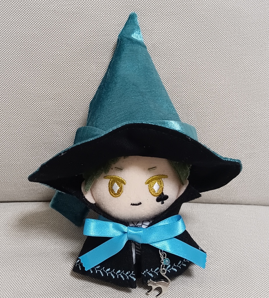 SALE!!魔女の帽子&マントセット☆10〜12cmぬい用