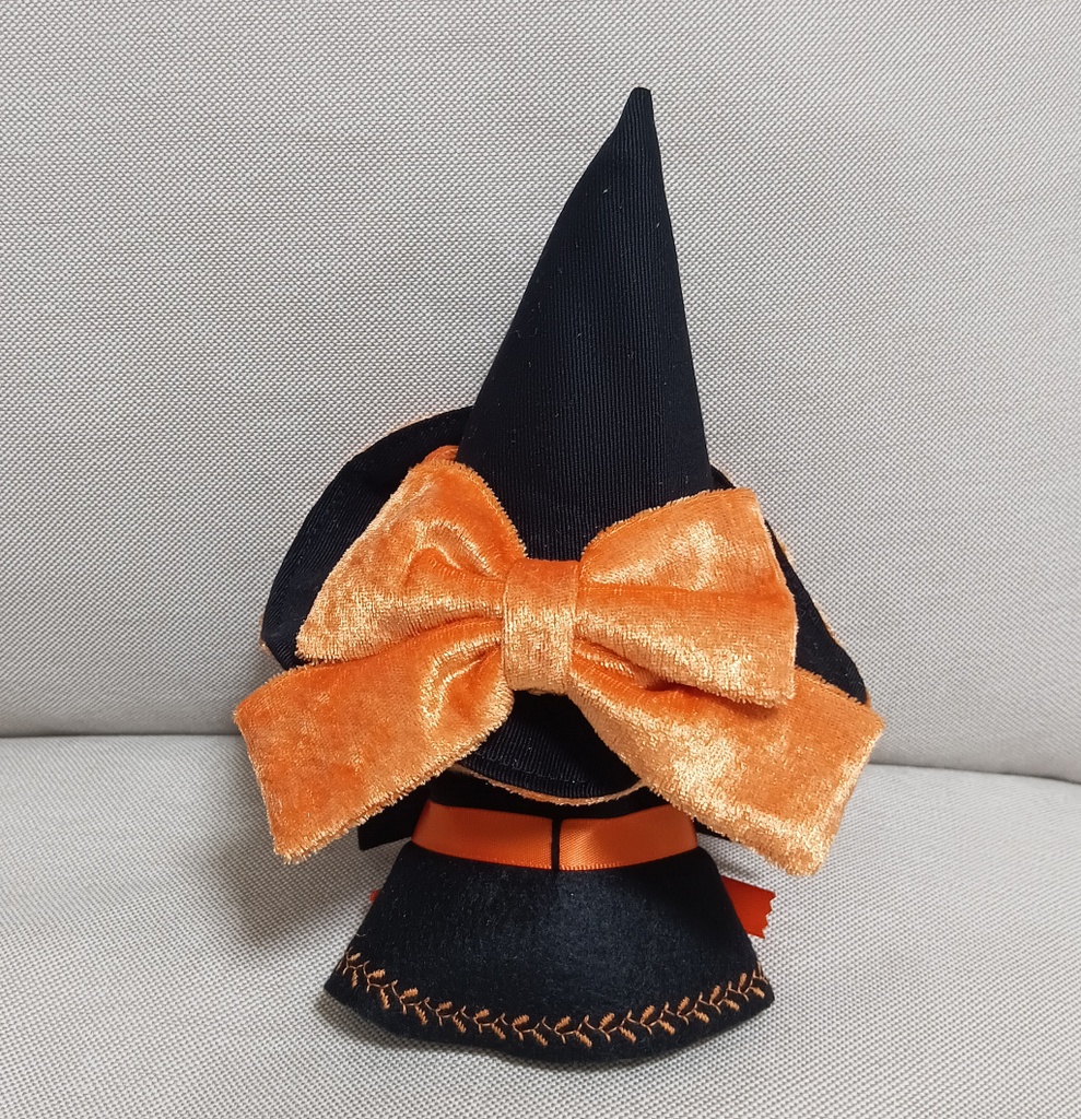 SALE!!魔女の帽子&マントセット☆10〜12cmぬい用