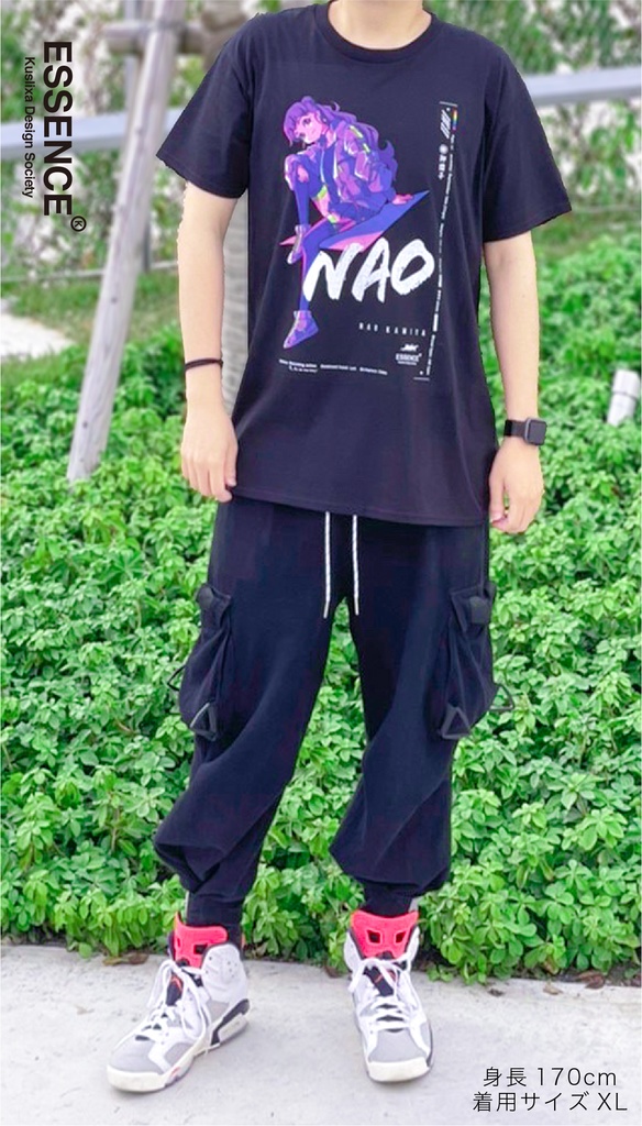 神谷奈緒グラフィックTシャツ - ブラック