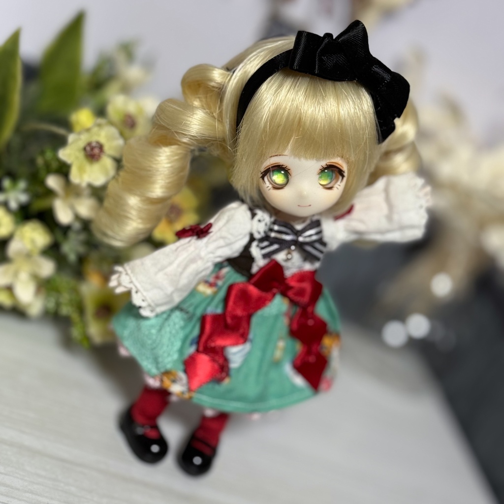 【オビツ11】ミントにゃんこのジャンパースカートロリィタ