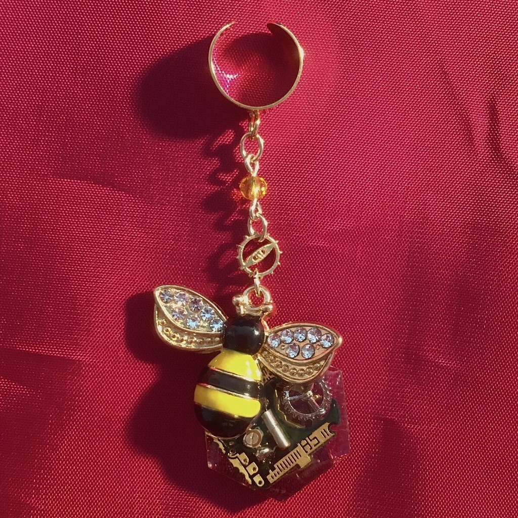 Ear cuff of Bumblebee