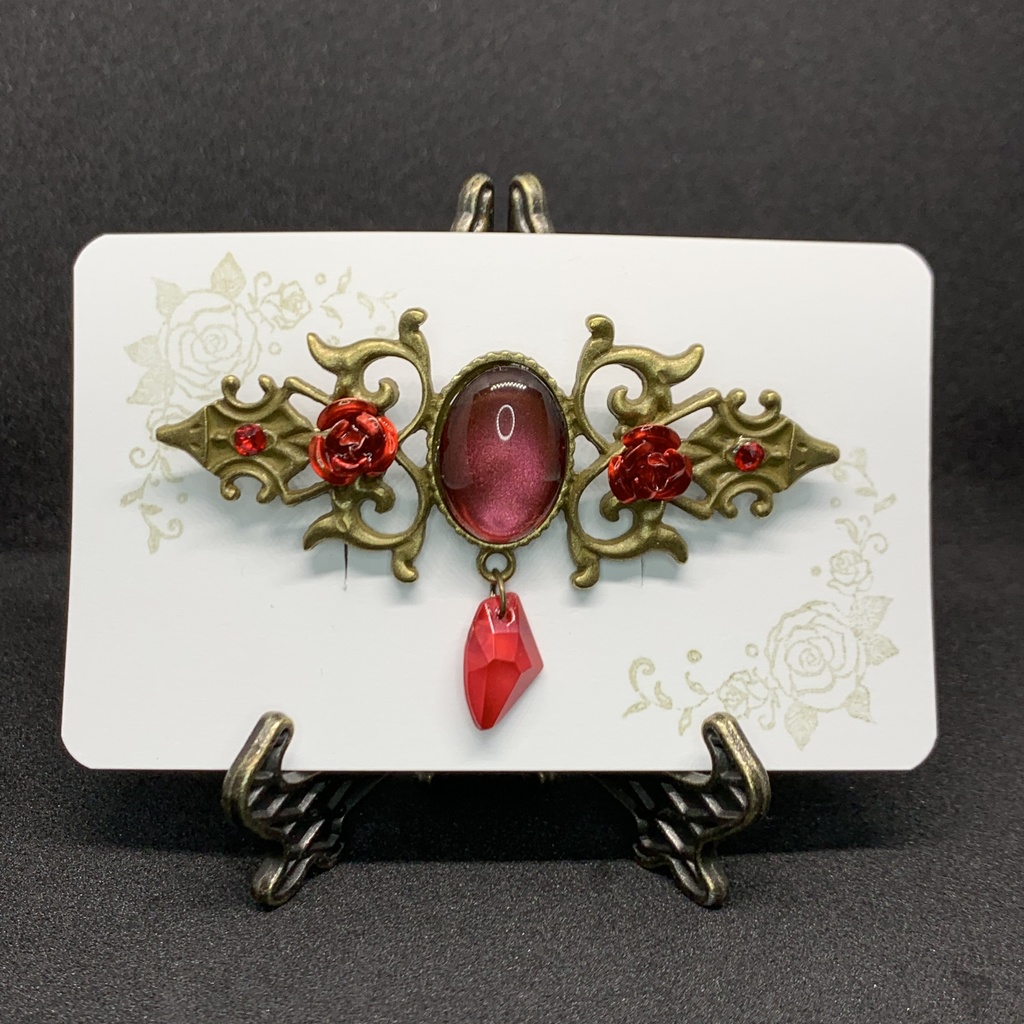 ローズカボションブローチ 三兄弟カラー