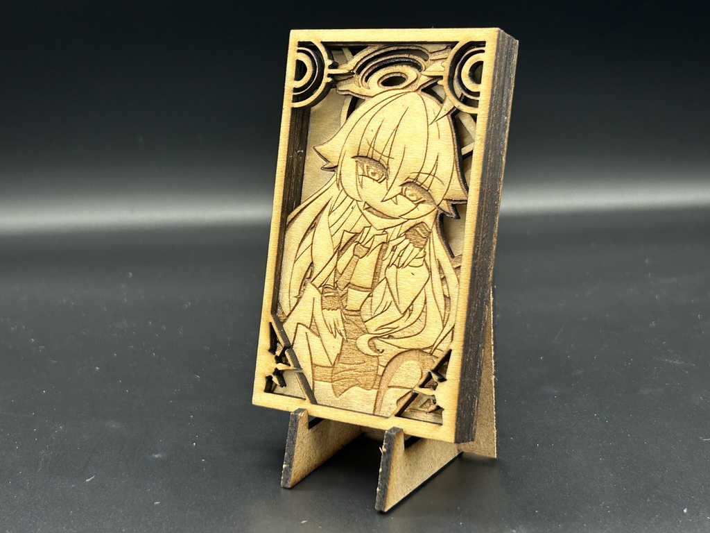 ブルーアーカイブ　「小鳥遊ホシノ」：木製シャドーボックス