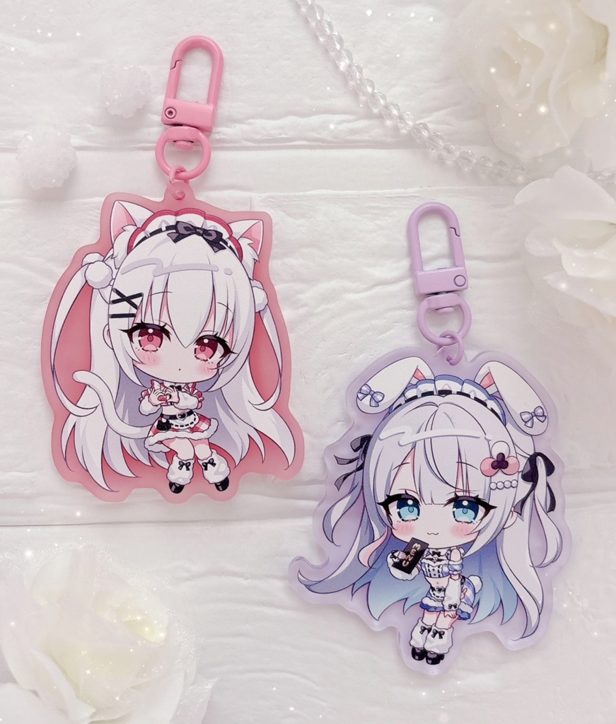 ふわもふメイドのアクリルキーホルダー