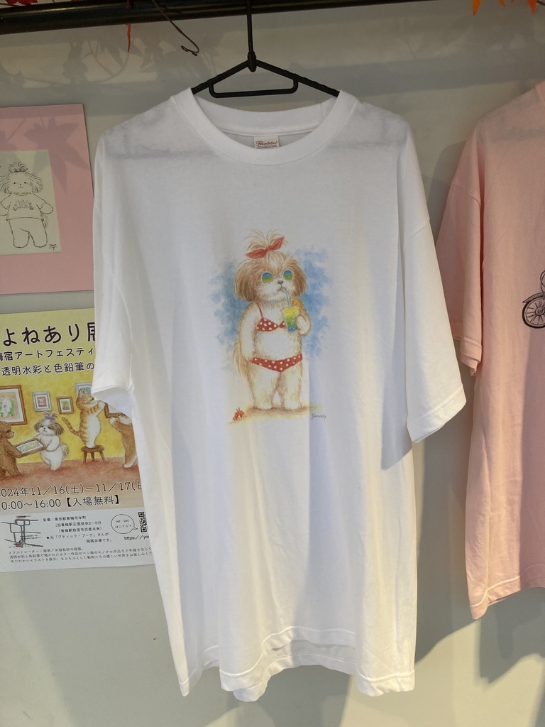 Tシャツ「サングラスのビキニシーズー」ホワイト