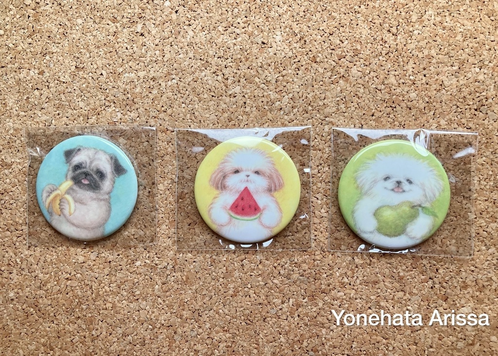 丸型缶バッジ「ぺちゃ犬たちとフルーツ」シリーズ