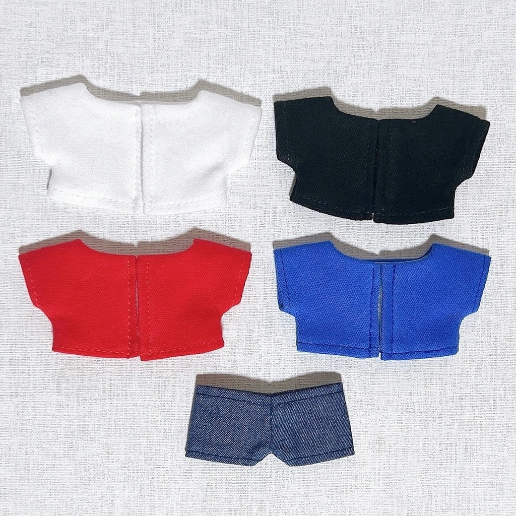 《ぬい》Tシャツ、デニムパンツ