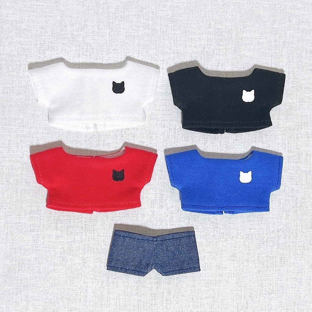 《ぬい》Tシャツ、デニムパンツ