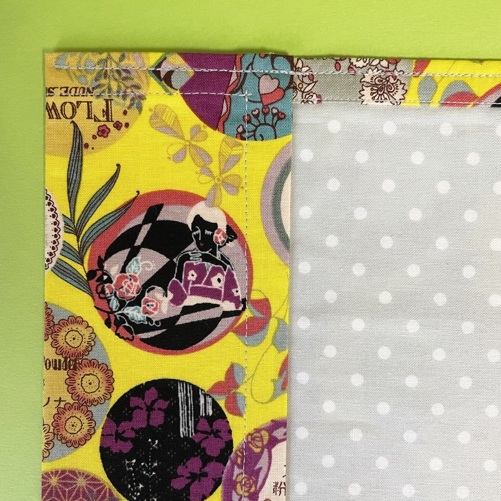 ブックカバー 青年コミックサイズ 【👘大正ロマン🍵 コスメ💄 黄色🟡】