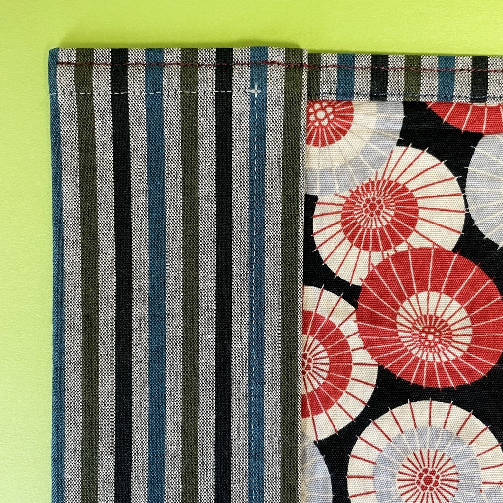 ブックカバー 青年コミックサイズ 【🧵三河木綿💙ストライプ🌀⸝】