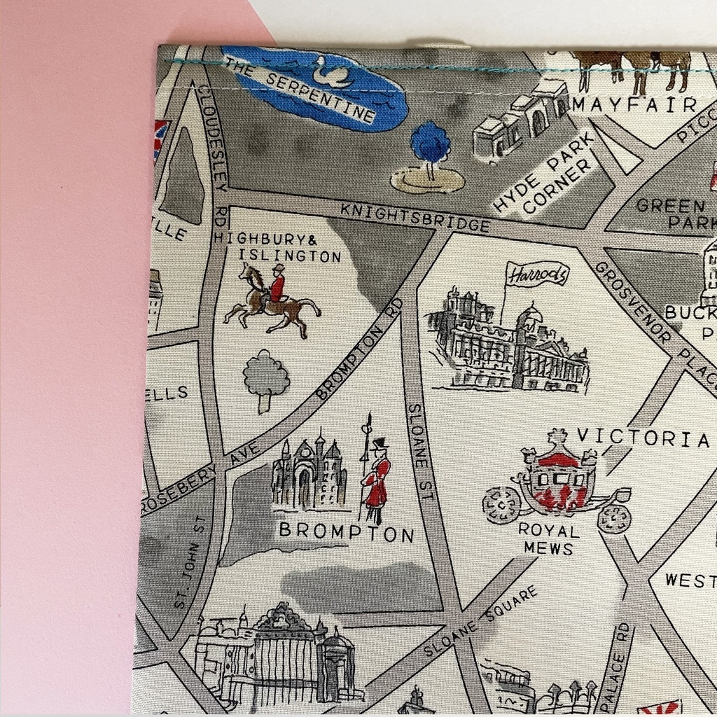 ブックカバー ハードカバーサイズ 【🇬🇧LONDON MAP🗺 くもりver.💭】