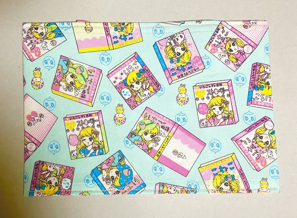 ブックカバー　文庫サイズ【👩少女 雑誌 BL📘】