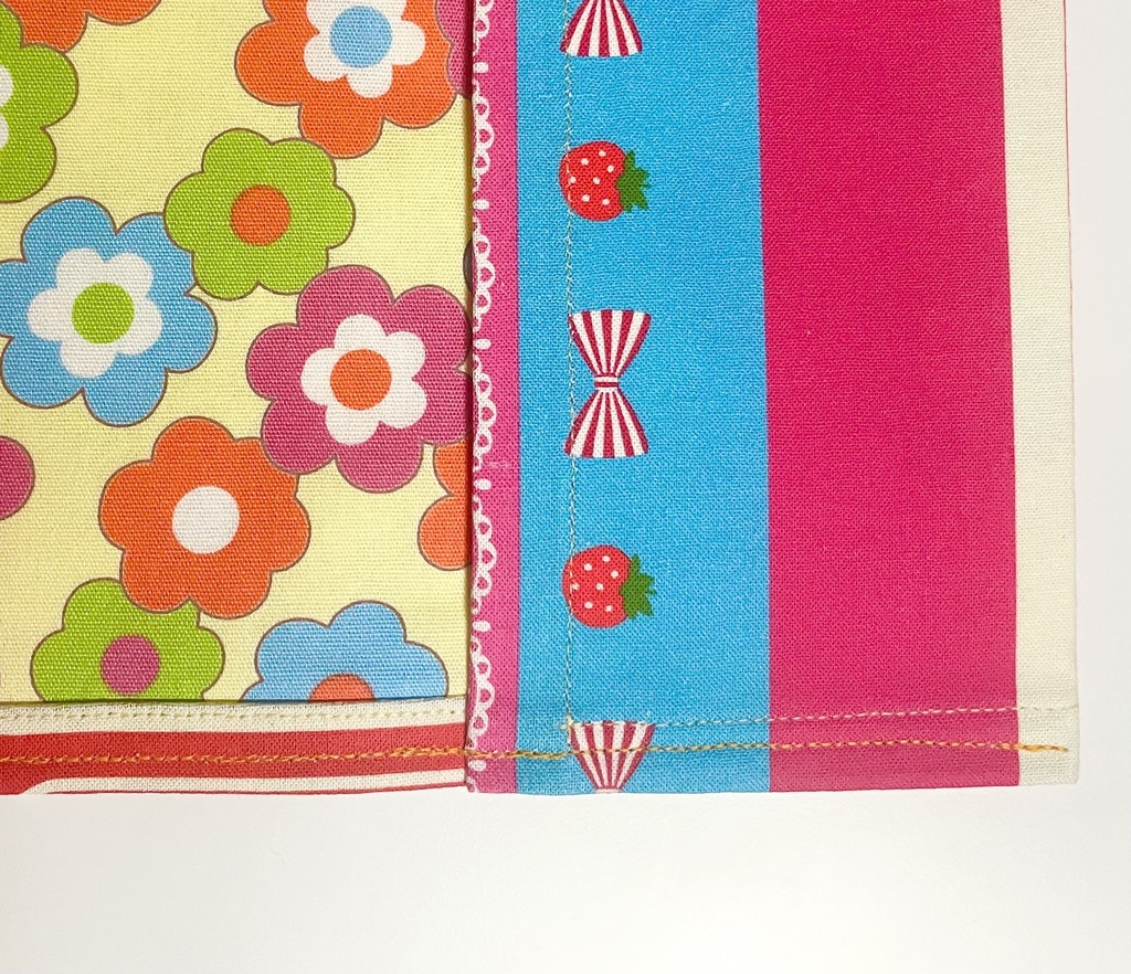 ブックカバー ハードカバーサイズ 【👩🦰少女アイドル R❤️】