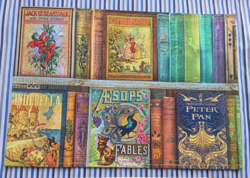 ブックカバー　ハードカバーサイズ　【🌍世界の童話(本棚 大)📚】