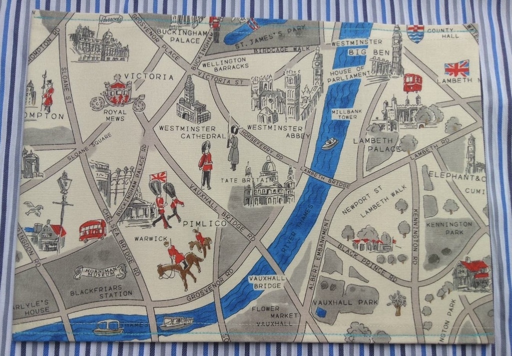 ブックカバー　ハードカバーサイズ　【🫖LONDON MAP (くもりver)☁️】