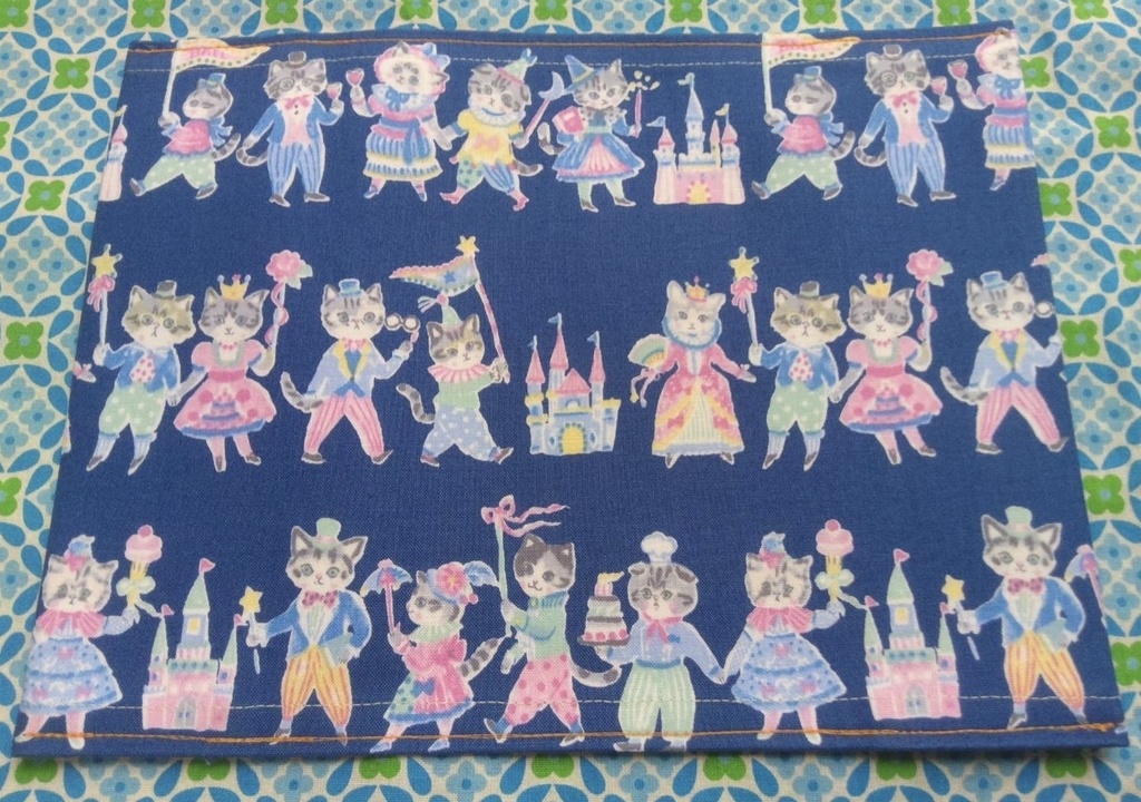 ブックカバー　少年コミックサイズ【😸猫のパレード😺】 コミック