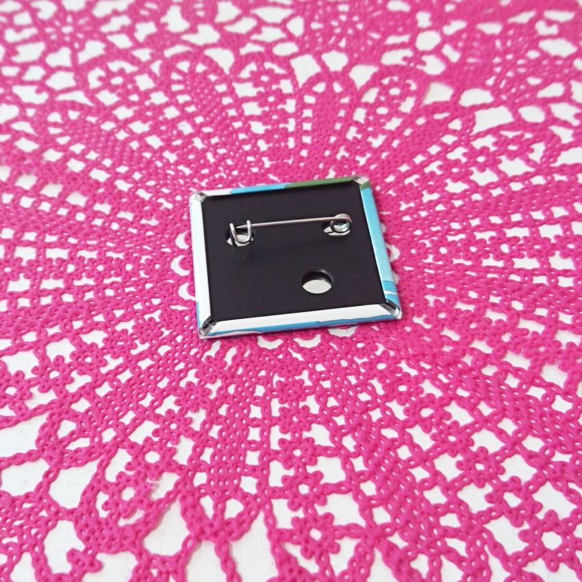 タオルハンカチ&缶バッジセット