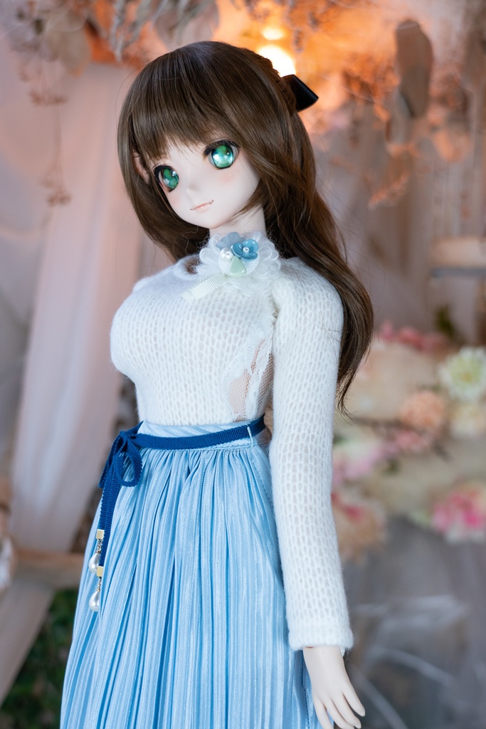 ブローチ付き空き襟ニットカットソー DD・DDS・DDdyサイズ