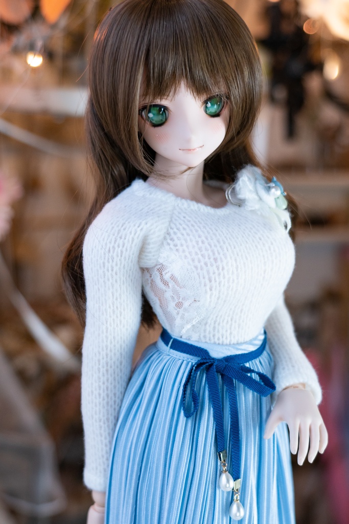 ブローチ付き空き襟ニットカットソー DD・DDS・DDdyサイズ