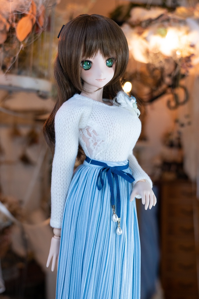 ブローチ付き空き襟ニットカットソー DD・DDS・DDdyサイズ