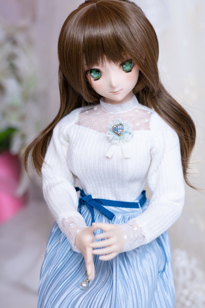 ハイネックニットカットソー(ブローチ付き)DD・DDSサイズ