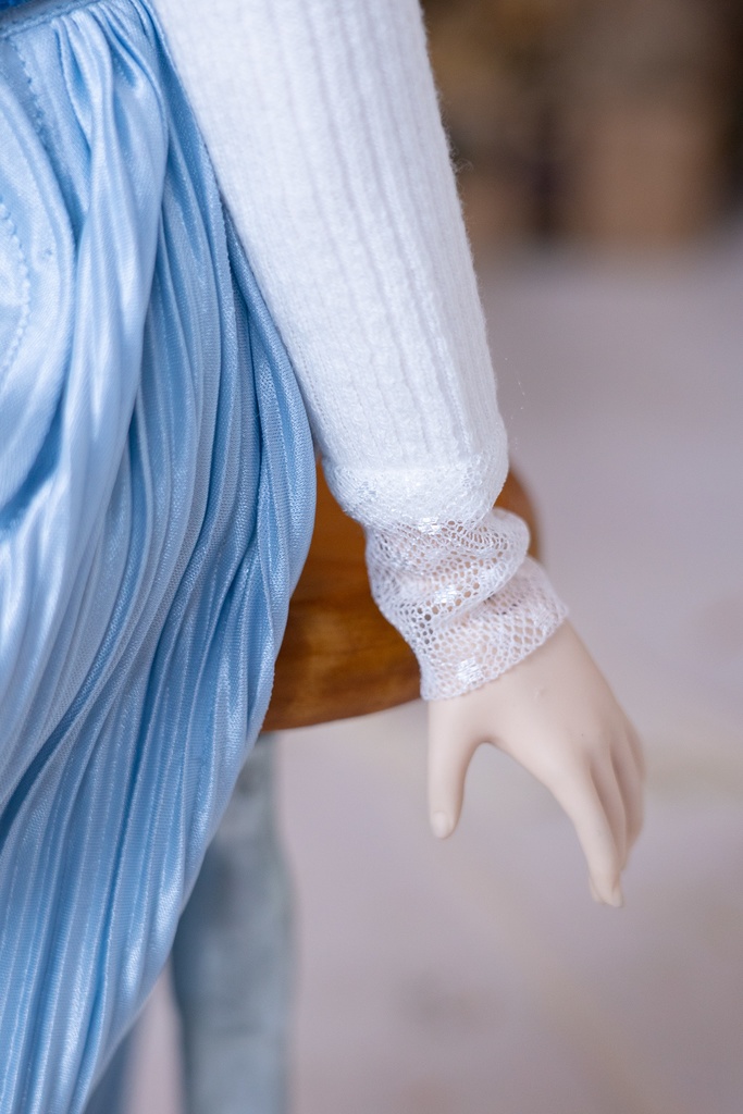 ハイネックニットカットソー(ブローチ付き)DD・DDSサイズ