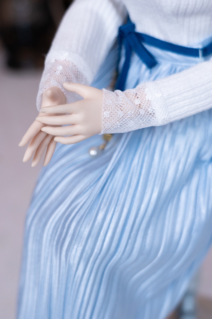 ハイネックニットカットソー(ブローチ付き)DD・DDSサイズ