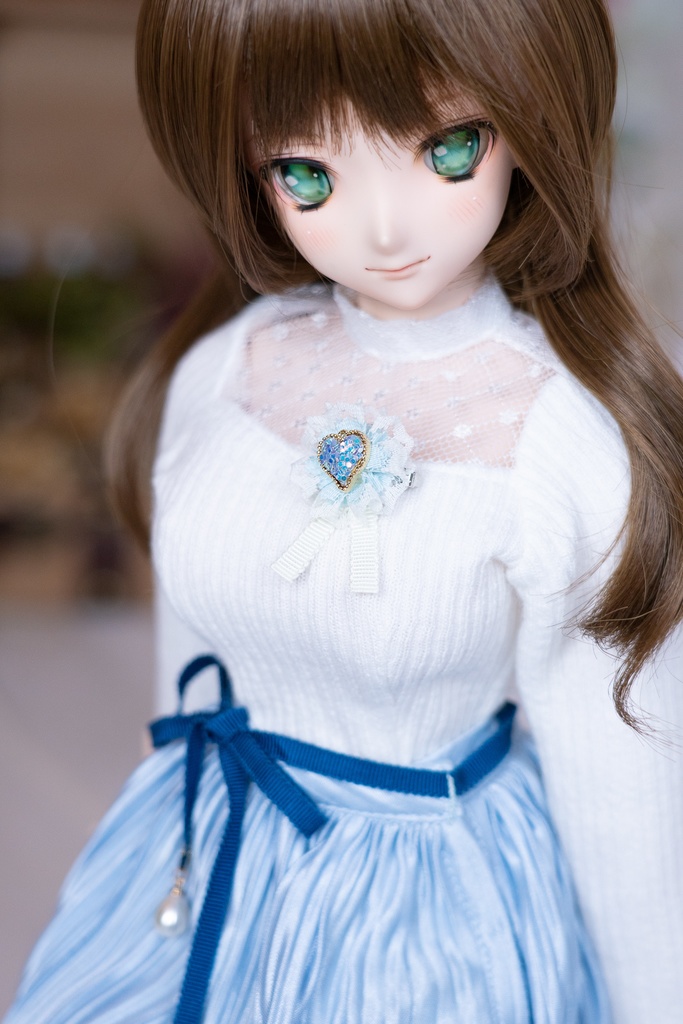 ハイネックニットカットソー(ブローチ付き)DD・DDSサイズ