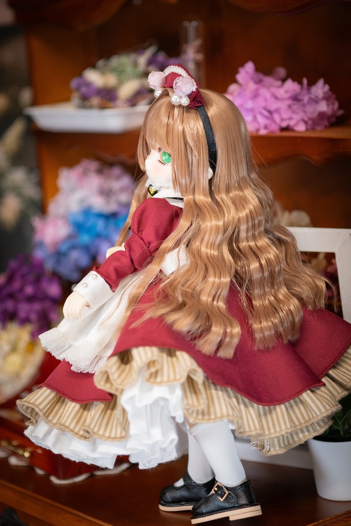 クラシカルメイド(ワインレッド)1/6サイズ