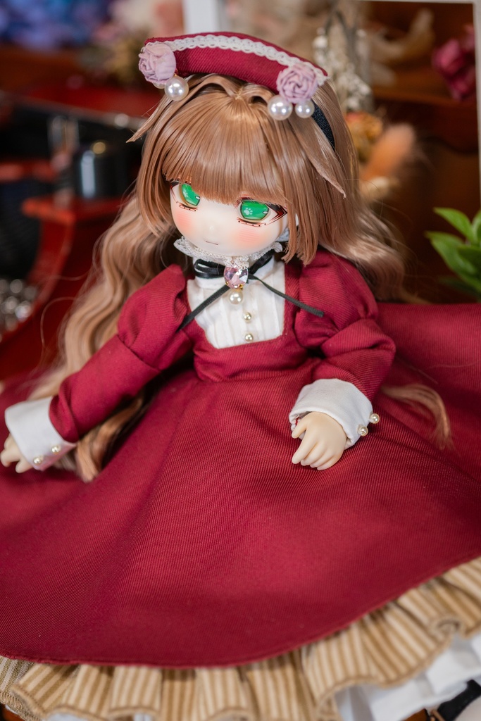 クラシカルメイド(ワインレッド)1/6サイズ