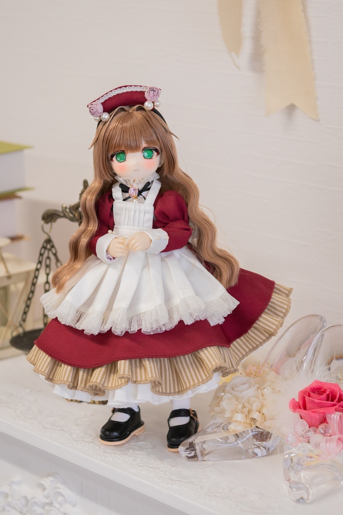 クラシカルメイド(ワインレッド)1/6サイズ