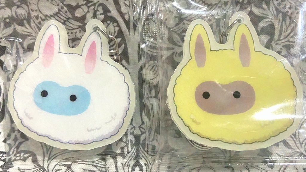 雪プチ蓄光アクキー