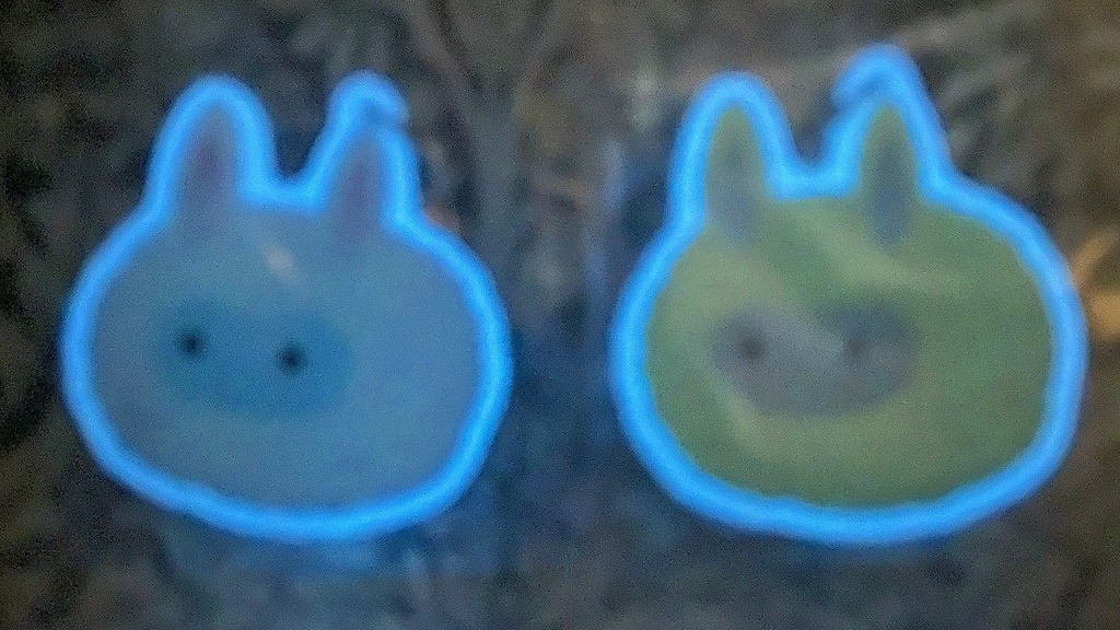 雪プチ蓄光アクキー