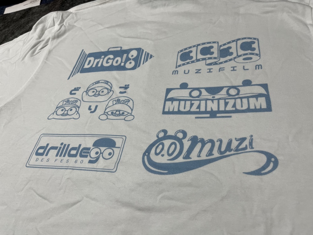 ドリルとむじなコラボロゴT-Shirts