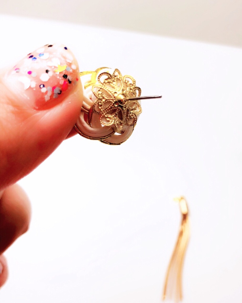 鶴丸の水引ピアス・イヤリング