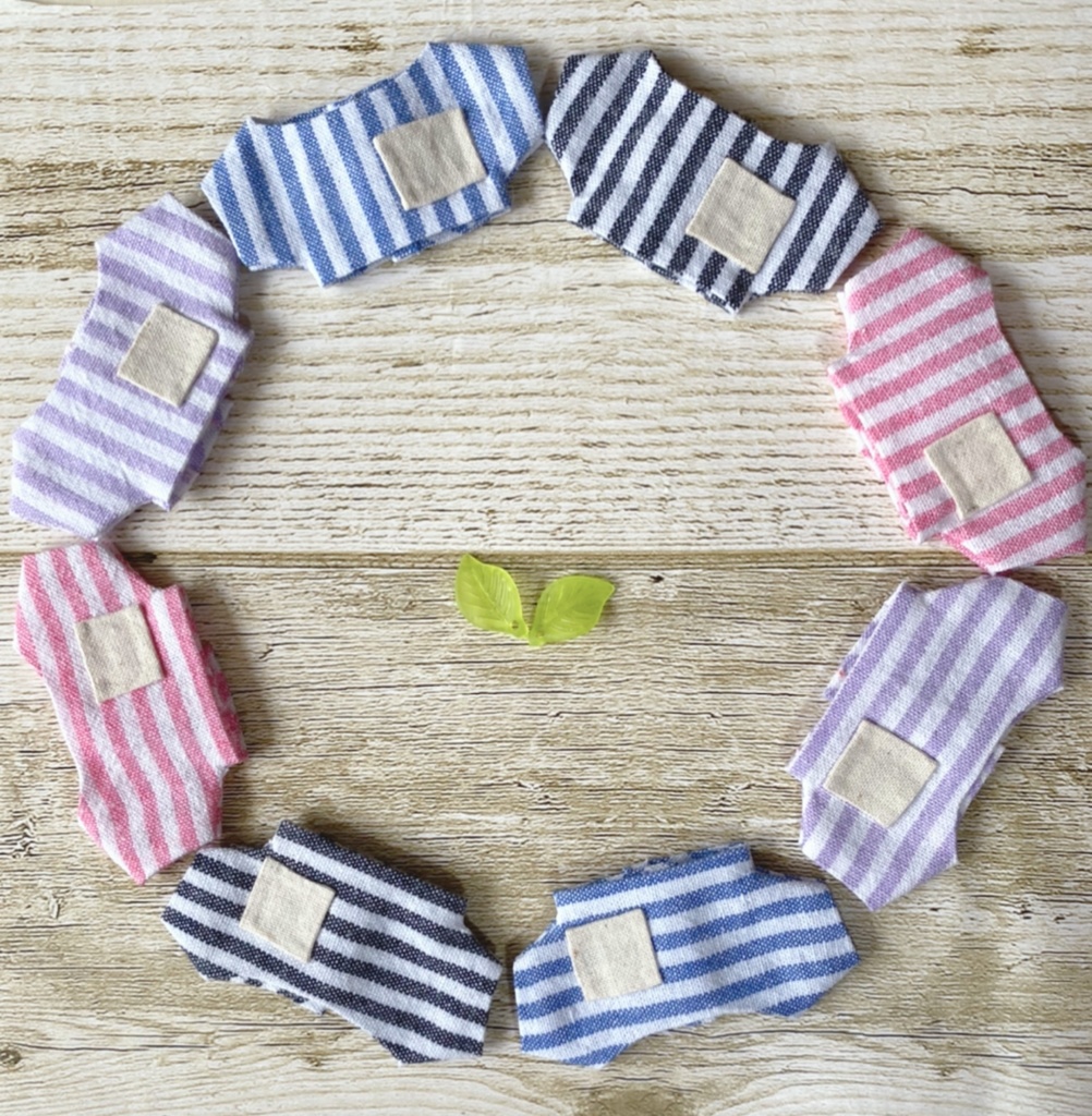 しまシャツと選べるネックレス