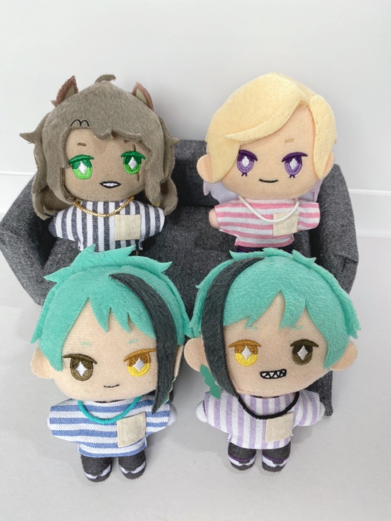 しまシャツと選べるネックレス