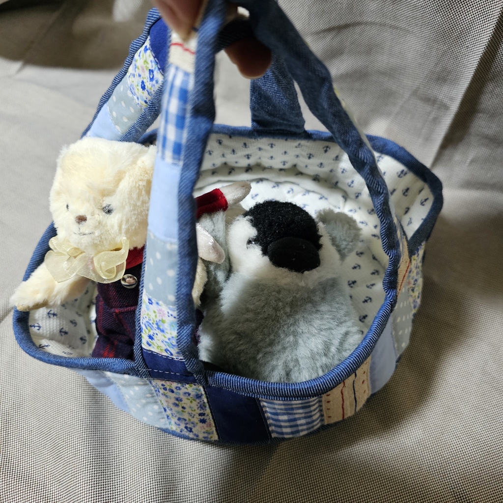 【推しぬいやお菓子入れに】浅型パッチワークバッグ