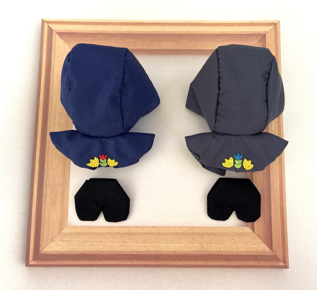 刺繍入りパーカー