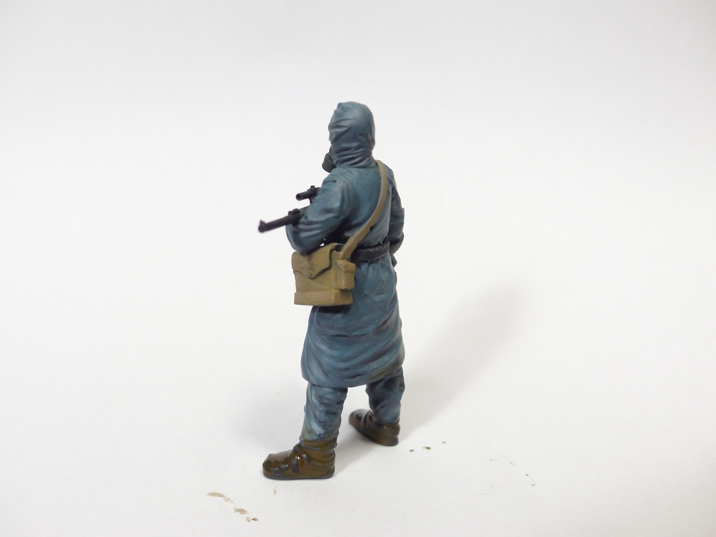 1/35 ソ連NBC兵 フィギュア2 VSSを持つ兵士